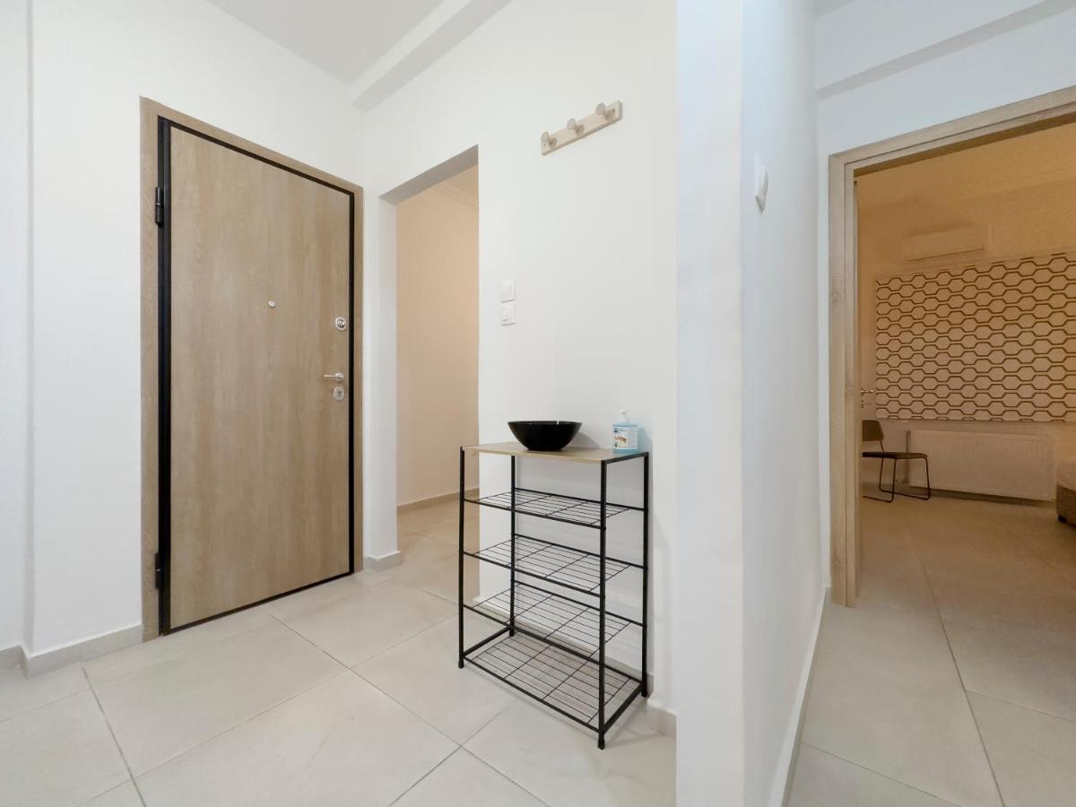 Ferienwohnung Aventura Comfortable 90Sqm Apt In Kato Patisia Athen Exterior foto